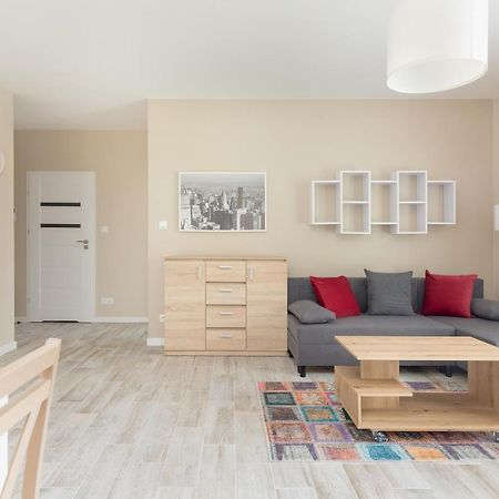 Metro Wilanowska Comfortable Apartment Warsaw Exterior photo