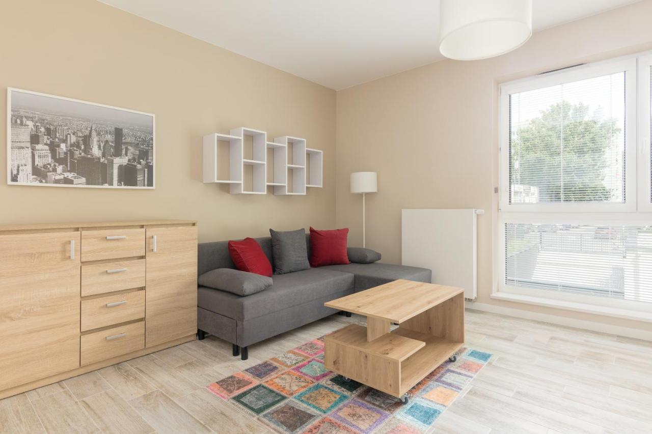 Metro Wilanowska Comfortable Apartment Warsaw Exterior photo