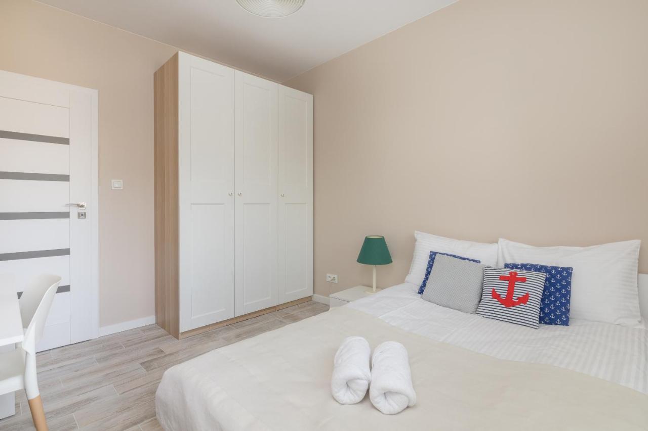 Metro Wilanowska Comfortable Apartment Warsaw Exterior photo