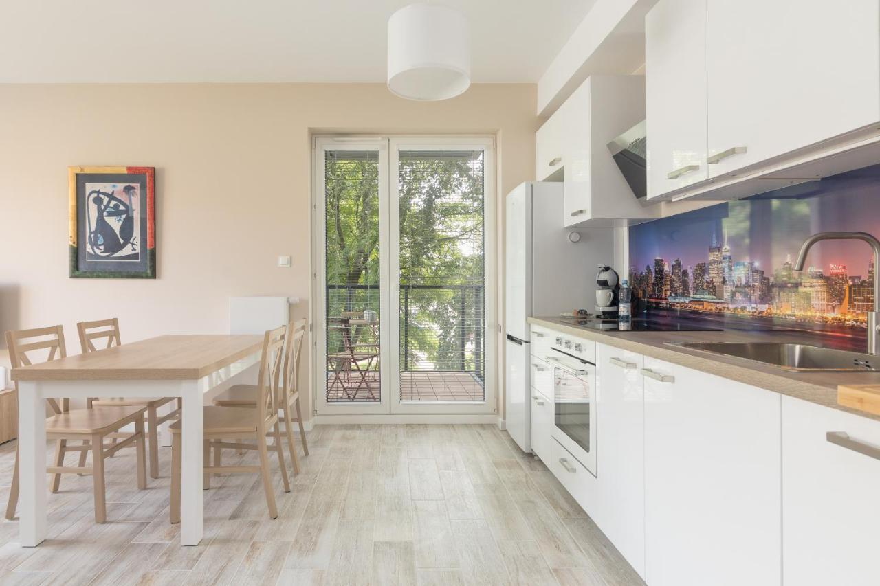 Metro Wilanowska Comfortable Apartment Warsaw Exterior photo